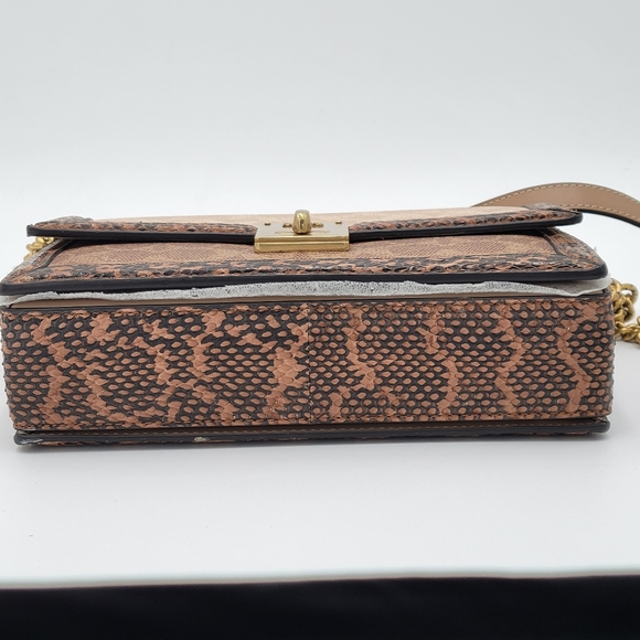 ❤NWOT❤️ Coach Hutton Shoulder Bag in Blocked Signature Canvas w/Snakeskin Detail - Picture 4 of 12